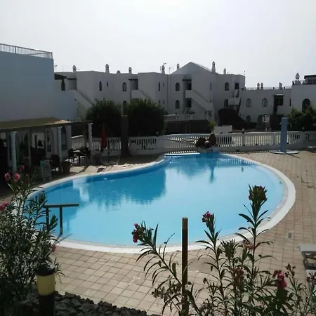 Apartman Sleeps 2 Pool Wifi *