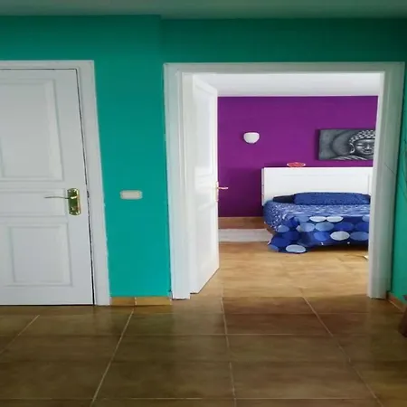 Sleeps 2 Pool Wifi Apartment *